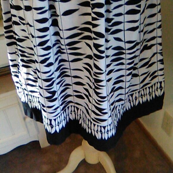 Robbie Bee Cotton Sun Dress - Picture 4 of 13